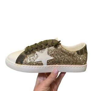 NEW Vintage Havana Sneakers White, Gold, & Camo Tennis Shoes Womens 8.5